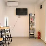 Cozy With Private Jacuzzi - Fiber Internet - Private Parking Appartement *
