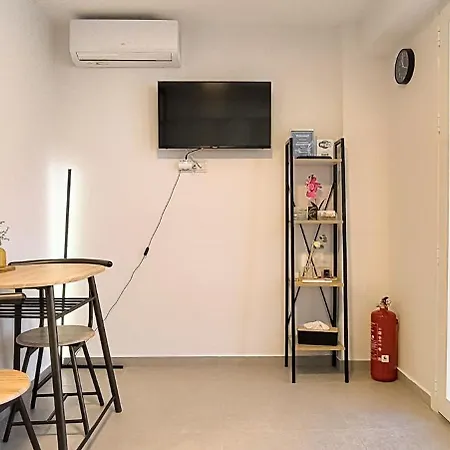 Cozy Private Plunge Pool- Fiber Internet - Private Parking Apartment *
