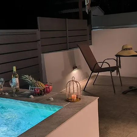 Apartment Cozy Private Plunge Pool- Fiber Internet - Private Parking