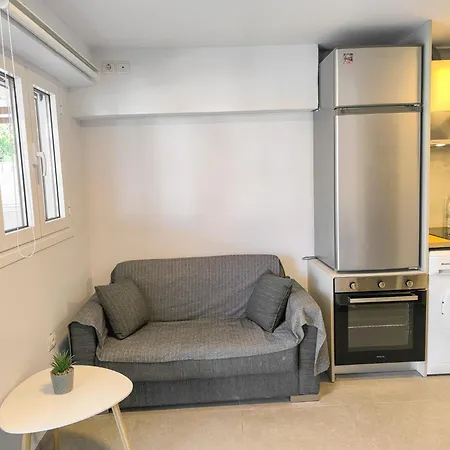 Cozy With Private Jacuzzi - Fiber Internet - Private Parking Apartment *