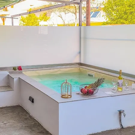 Διαμέρισμα Cozy With Private Jacuzzi - Fiber Internet - Private Parking Χανιά