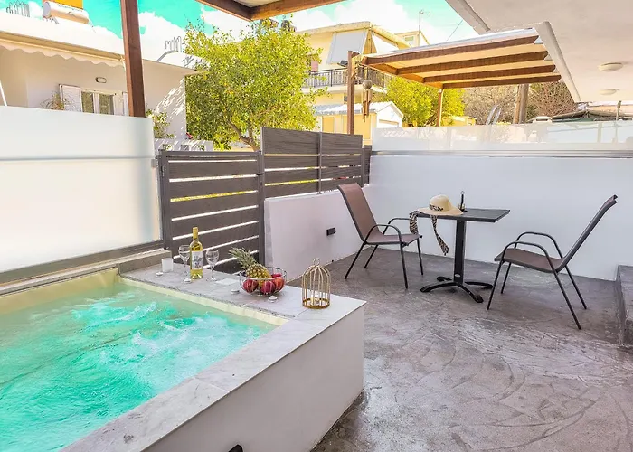 Cozy With Private Jacuzzi - Fiber Internet - Private Parking