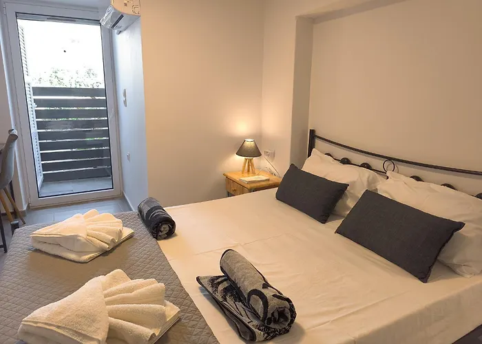 Cozy With Private Jacuzzi - Fiber Internet - Private Parking Διαμέρισμα Χανιά