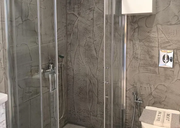 Apartment Cozy With Private Jacuzzi - Fiber Internet - Private Parking